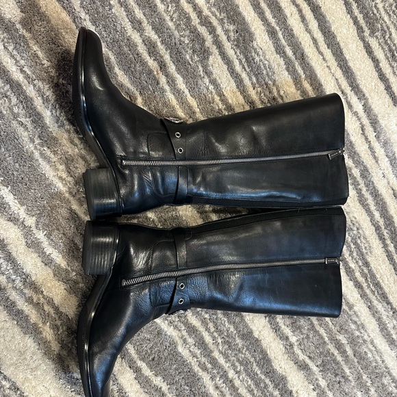 Michael Kors boots - Picture 2 of 15